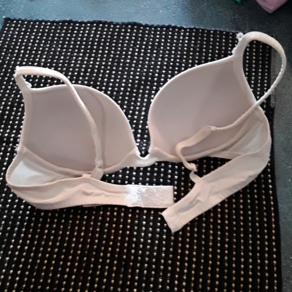 Bra - Picture 2 of 2